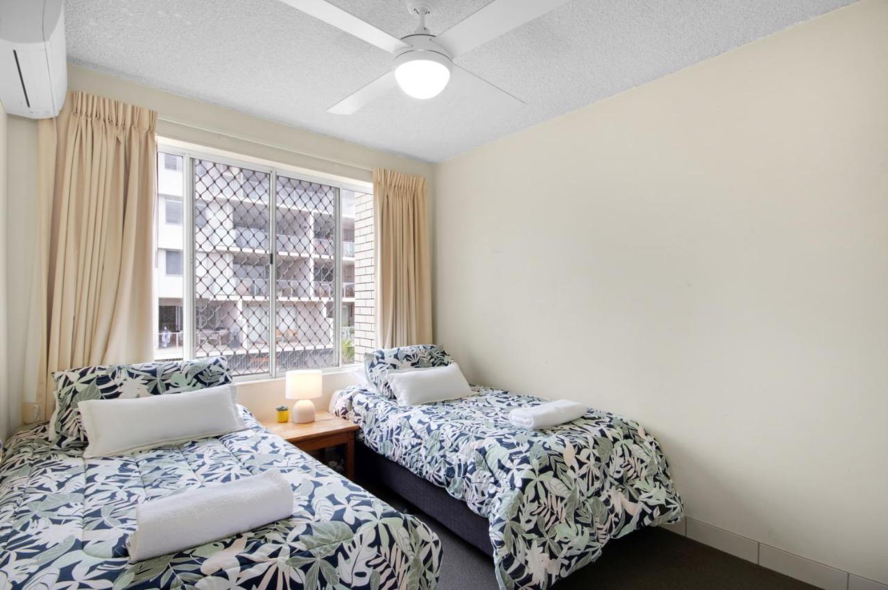 Capeview Apartments - Right On Kings Beach Caloundra Kültér fotó