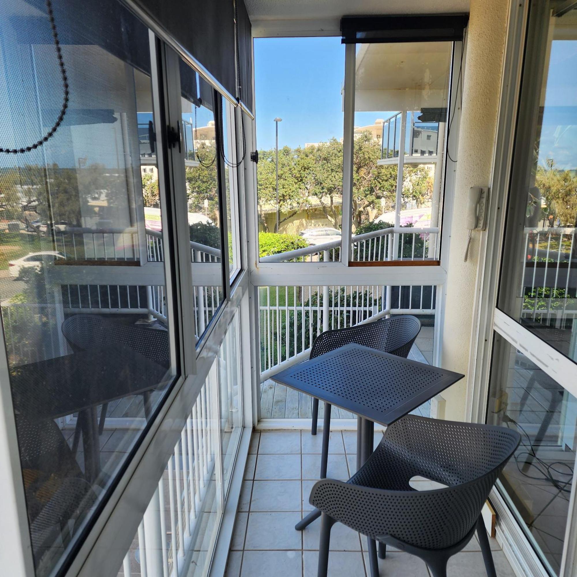 Capeview Apartments - Right On Kings Beach Caloundra Kültér fotó
